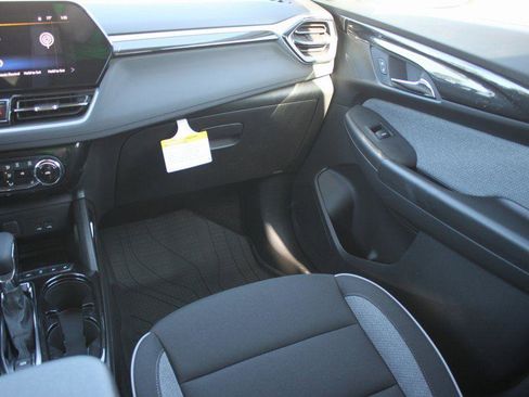 New 2026 Chevrolet TrailBlazer LT w/ Convenience Package image 7