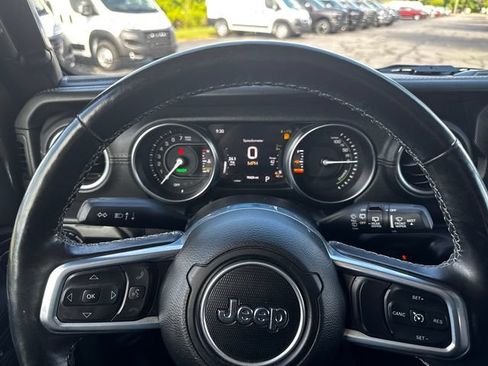 Used 2023 Jeep Wrangler Unlimited Sahara w/ Cold Weather Group AWD/4WD image 22