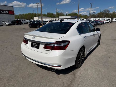 Used 2016 Honda Accord Sport image 3