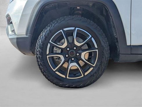 Used 2025 Jeep Compass Trailhawk AWD/4WD image 23