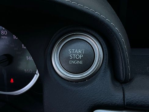 Used 2016 Lexus IS 200t image 28