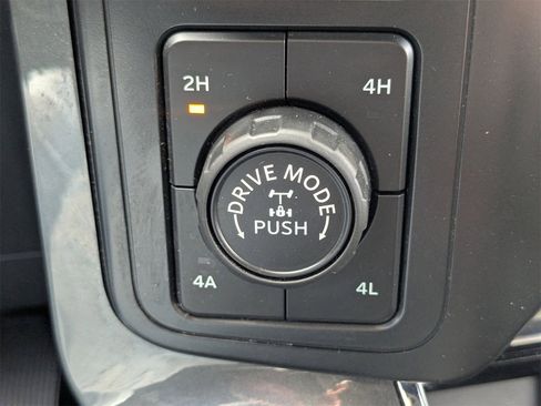 Used 2022 Ford F150 Lariat image 26