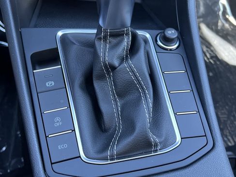 Used 2024 Volkswagen Jetta Sport image 30