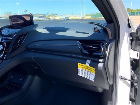 Used 2025 Acura RDX SH-AWD image 18