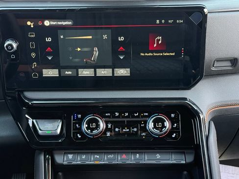 New 2026 GMC Sierra 2500 AT4 w/ AT4 Premium Plus Package AWD/4WD image 36
