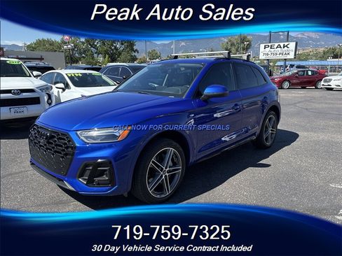 Used 2022 Audi Q5 e Premium Plus w/ Premium Plus Package AWD/4WD image 3