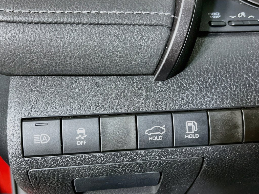 Used 2023 Toyota Camry XSE FWD image 11