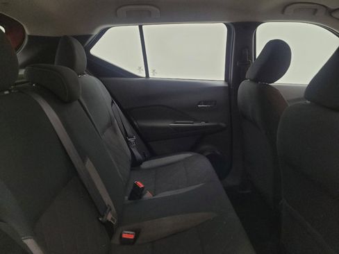 Used 2020 Nissan Kicks SV image 19