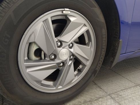 Used 2024 Hyundai Elantra SE FWD image 31