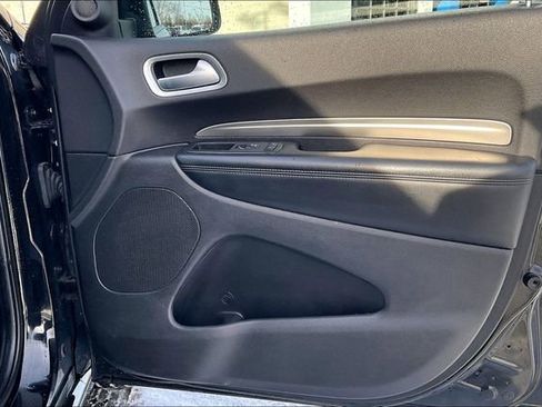 Used 2020 Dodge Durango SXT image 22