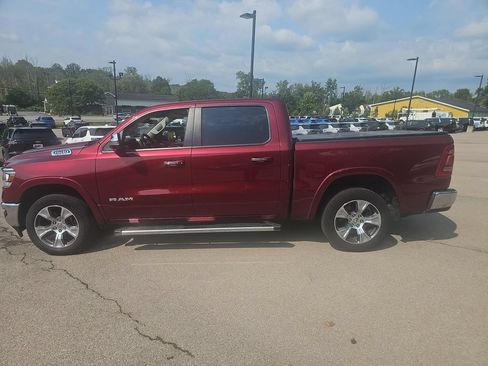 Used 2022 RAM 1500 Laramie AWD/4WD image 9