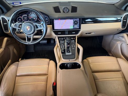 Certified 2020 Porsche Cayenne AWD/4WD image 33