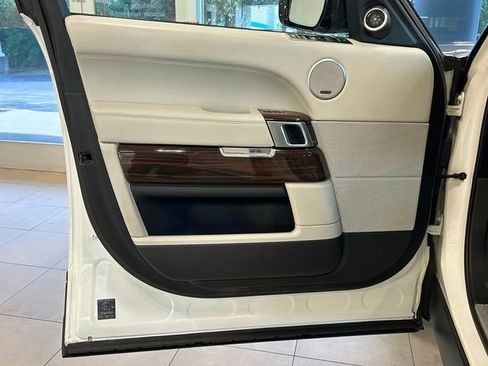 Used 2016 Land Rover Range Rover Long Wheelbase Supercharged image 19