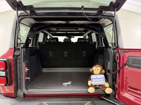 New 2025 Ford Bronco Raptor image 8