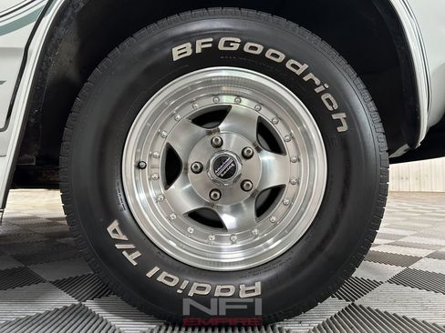 Used 1992 Chevrolet G20 RWD image 16