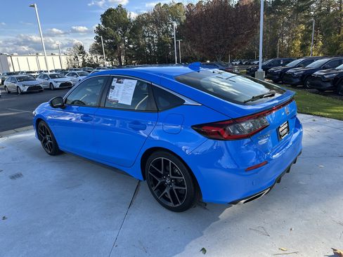 Used 2022 Honda Civic Sport Touring image 8