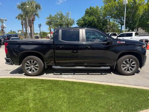 Used 2021 Chevrolet Silverado 1500 RST w/ Z71 Off-Road Package AWD/4WD image 3