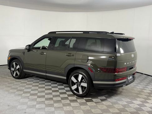 Used 2025 Hyundai Santa Fe Limited FWD image 7