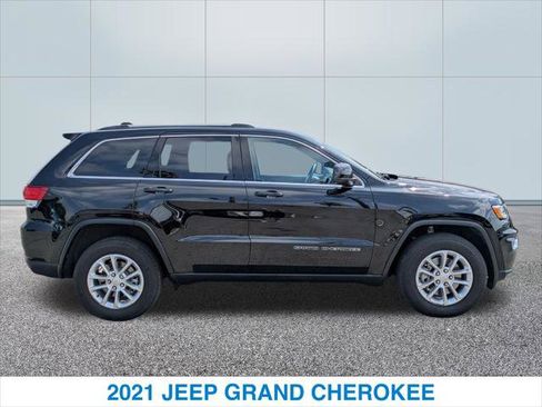 Used 2021 Jeep Grand Cherokee Laredo AWD/4WD image 6