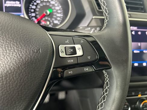 Used 2021 Volkswagen Tiguan SE w/ Panoramic Sunroof Package AWD/4WD image 15