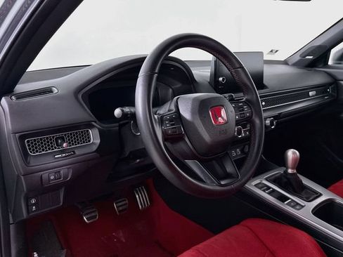 Used 2024 Honda Civic Type R image 9