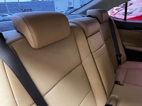 Used 2016 Lexus ES 350 w/ Accessory Package FWD image 42