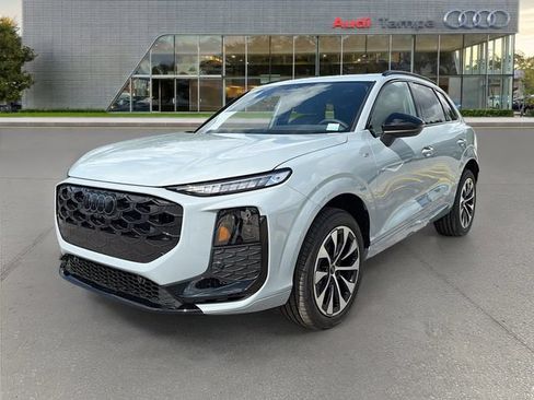 New 2026 Audi Q3 quattro 2.0T AWD/4WD image 7