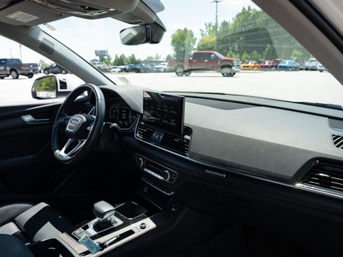 Used 2024 Audi Q5 2.0T Premium Plus AWD/4WD image 22