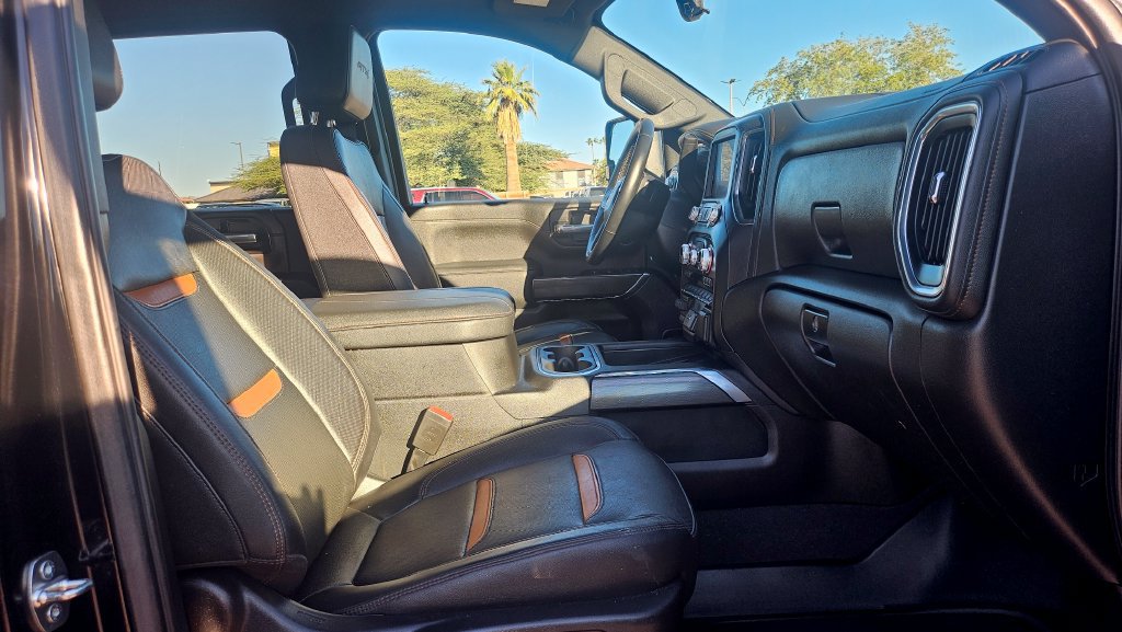 Used 2023 GMC Sierra 2500 AT4 w/ AT4 Premium Plus Package AWD/4WD image 19