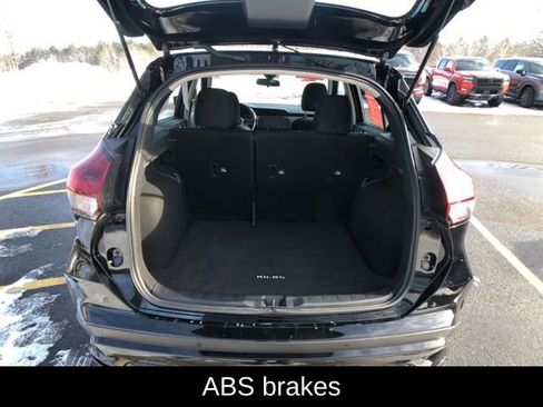 Certified 2023 Nissan Kicks SV image 24