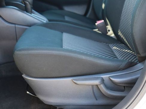 Used 2024 Nissan Versa S image 9