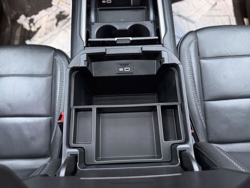 Used 2021 GMC Yukon Denali w/ Advanced Technology Package image 22