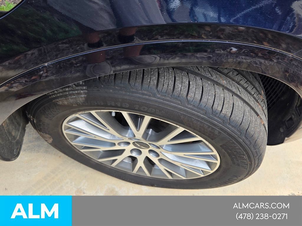 Used 2025 Genesis GV80 2.5T Standard AWD/4WD image 15