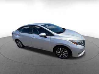 Used 2025 Nissan Versa SV FWD video 2