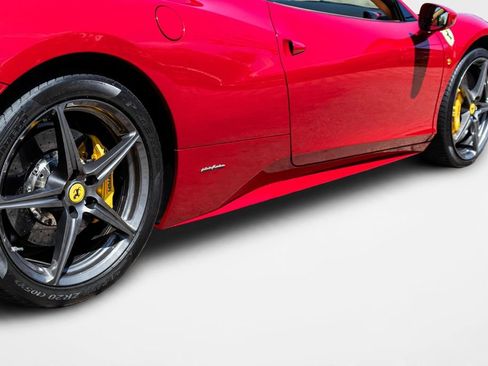 Used 2013 Ferrari 458 Italia Coupe RWD image 20