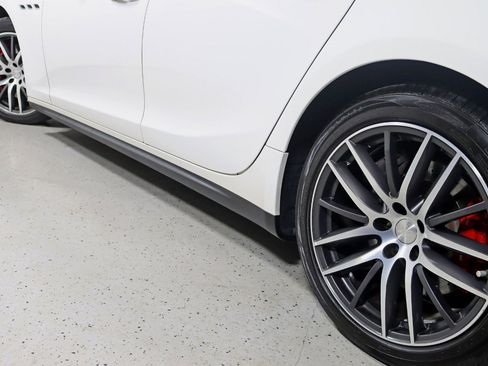 Used 2018 Maserati Ghibli S Q4 image 12