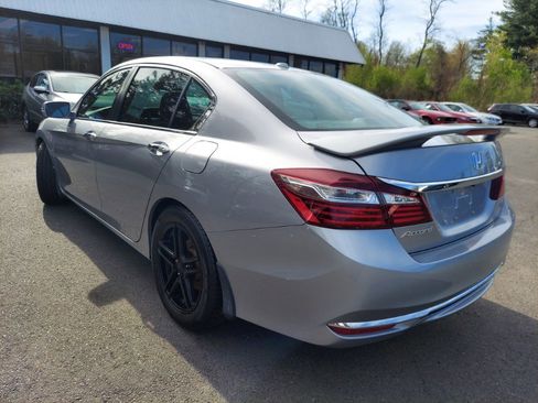 Used 2016 Honda Accord EX-L image 6