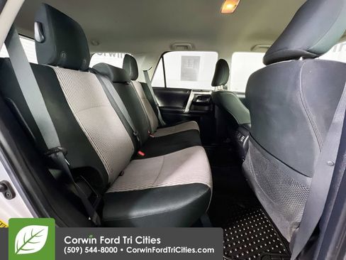 Used 2016 Toyota 4Runner SR5 w/ Four Season Floor Mat Package AWD/4WD image 16