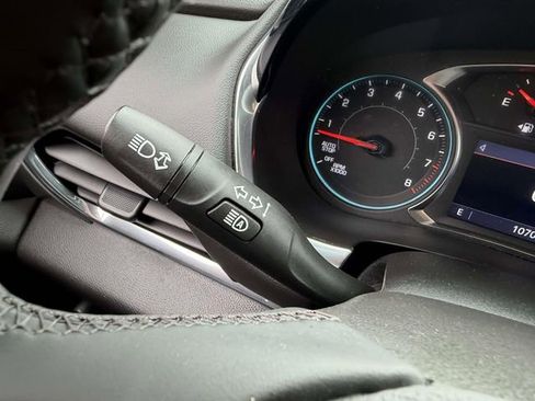 Certified 2023 Chevrolet Traverse LT image 32