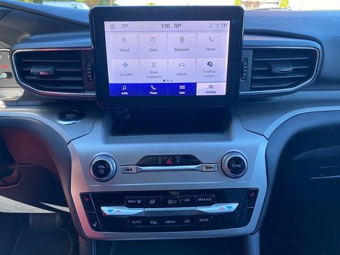 Certified 2022 Ford Explorer XLT w/ Equipment Group 202A image 47