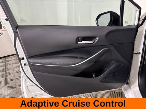 Used 2021 Toyota Corolla SE FWD image 9