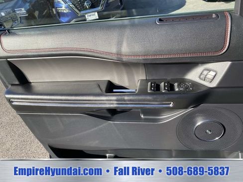Used 2021 Ford Expedition Limited AWD/4WD image 18