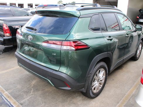 Used 2026 Toyota Corolla Cross LE FWD image 9