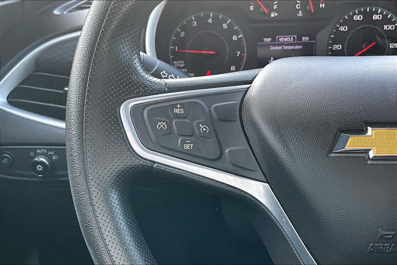Used 2022 Chevrolet Malibu LT FWD image 24