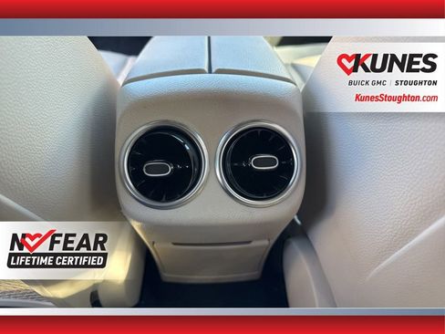 Used 2020 Mercedes-Benz CLA 250 image 38