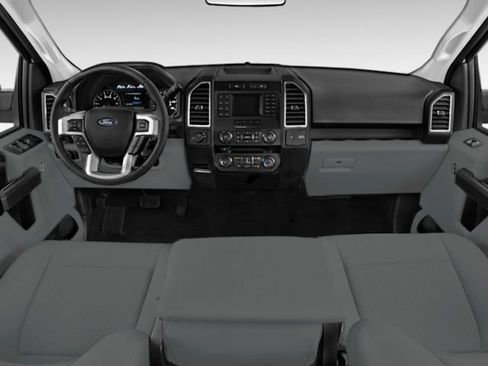 Used 2019 Ford F150 XLT w/ Equipment Group 302A Luxury AWD/4WD image 3