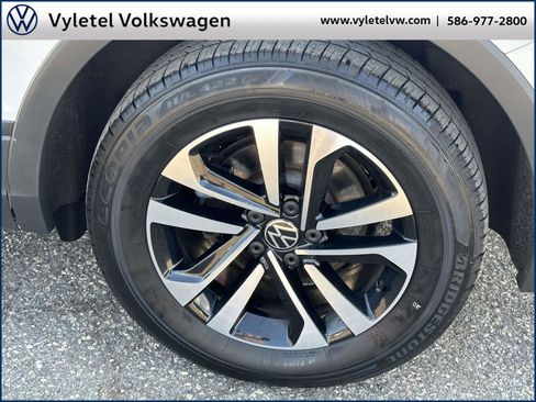 Certified 2023 Volkswagen Tiguan S image 7
