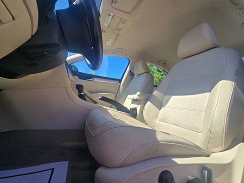Used 2013 Volkswagen Passat 2.5 SE FWD image 21