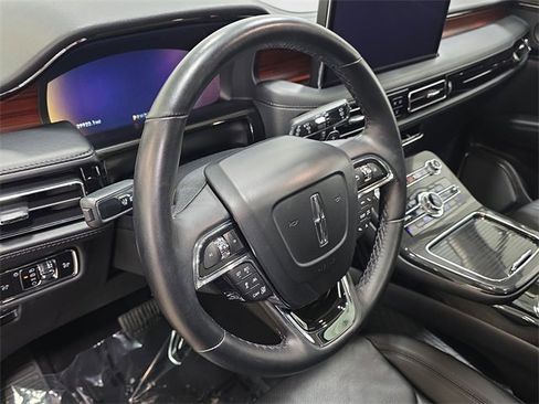 Used 2023 Lincoln Nautilus Reserve w/ Equipment Group 201A image 13