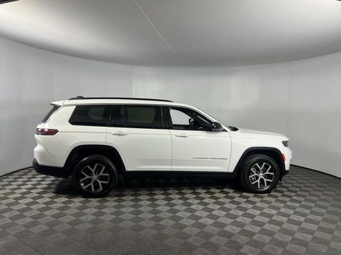 Certified 2024 Jeep Grand Cherokee L Limited w/ Luxury Tech Group II image 5